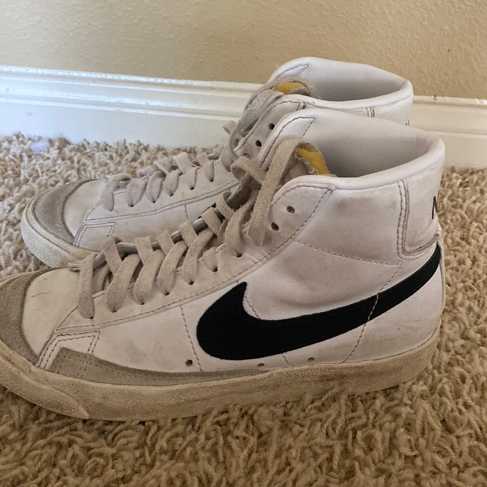 nike blazers size 5 in women's